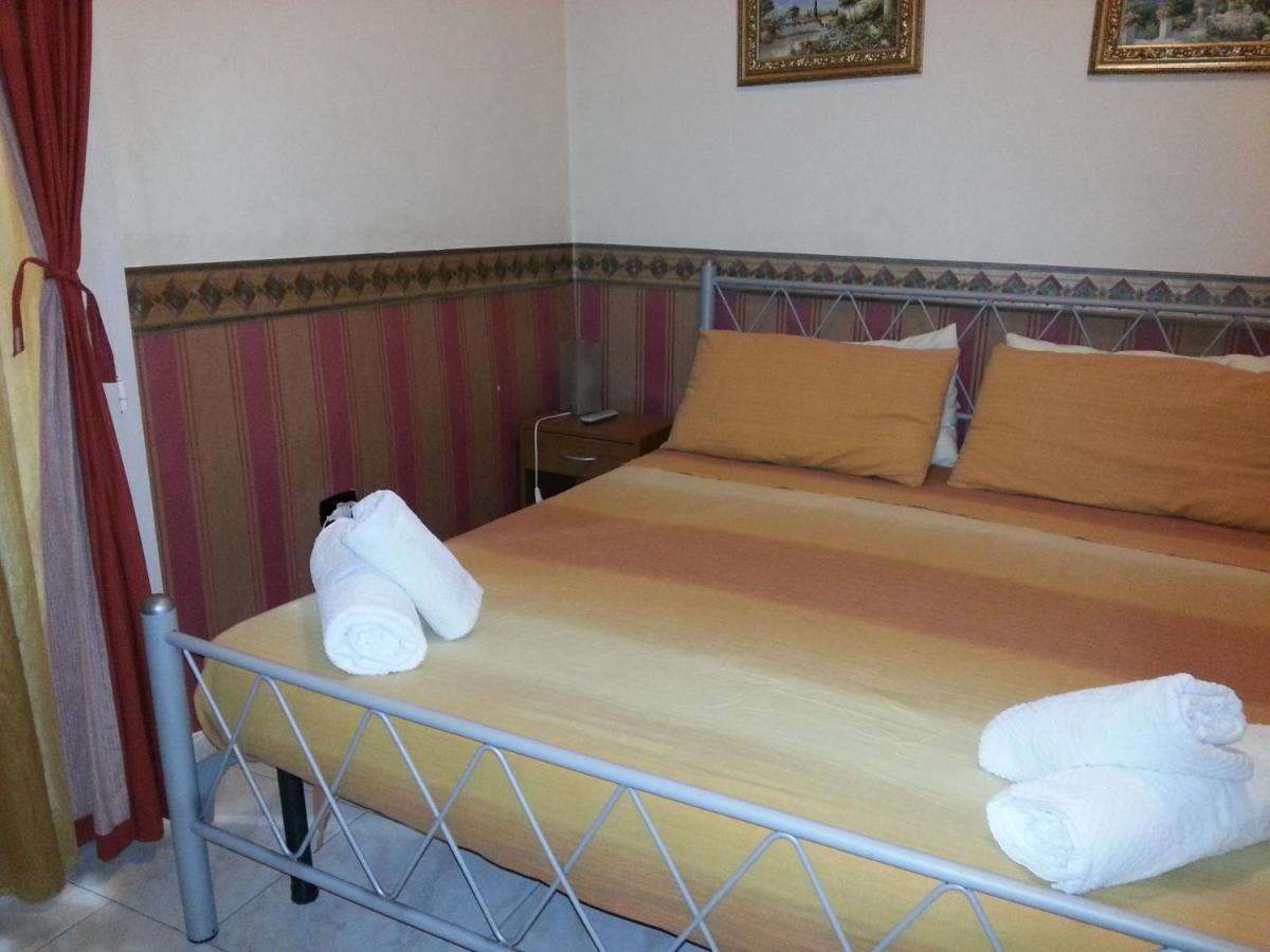 Astra Bed & Breakfast Naples Room photo